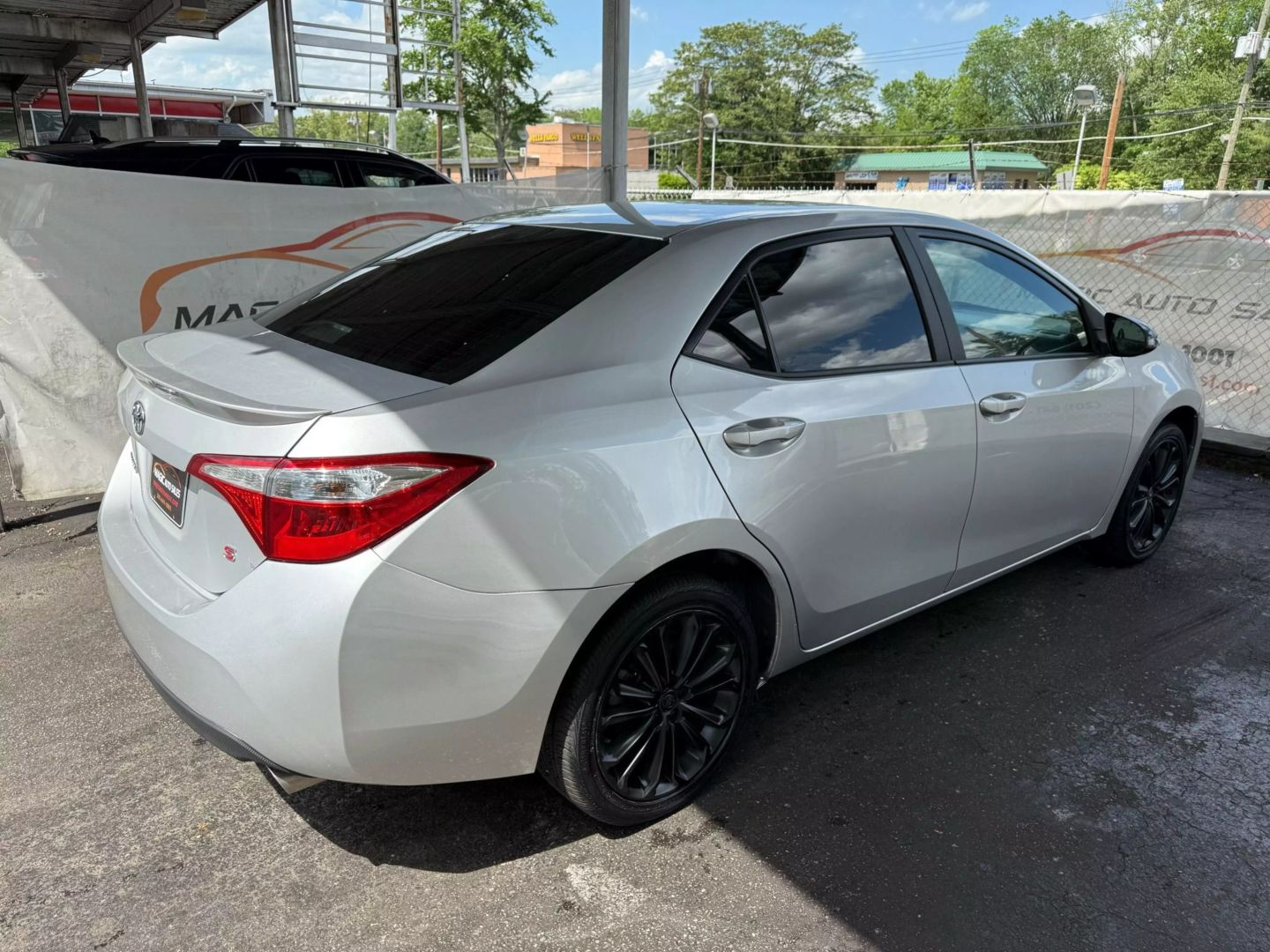 2015 Toyota Corolla - Image 12