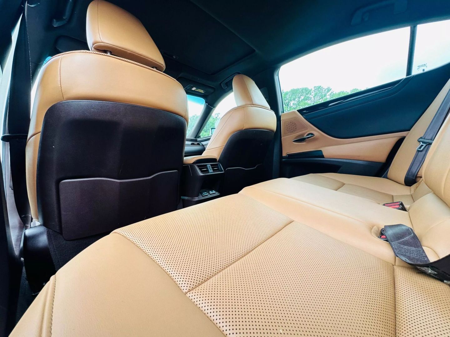 2019 Lexus Es - Image 16