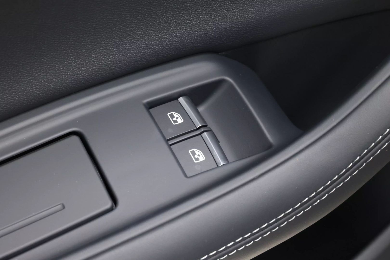 2025 Audi Q8 - Image 52