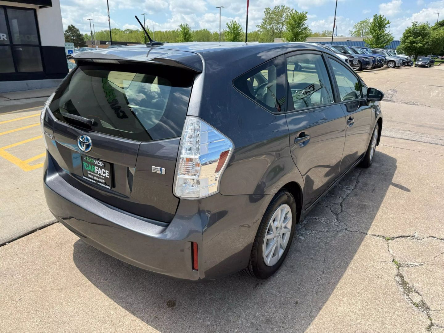 2014 Toyota Prius V - Image 14