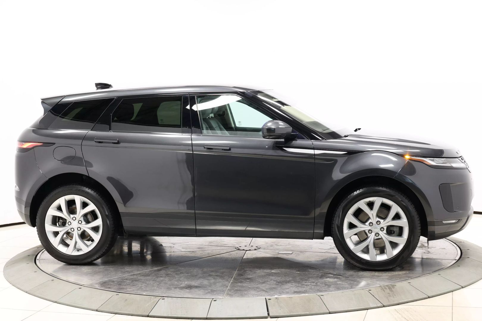 2020 Land Rover Range Rover Evoque - Image 66