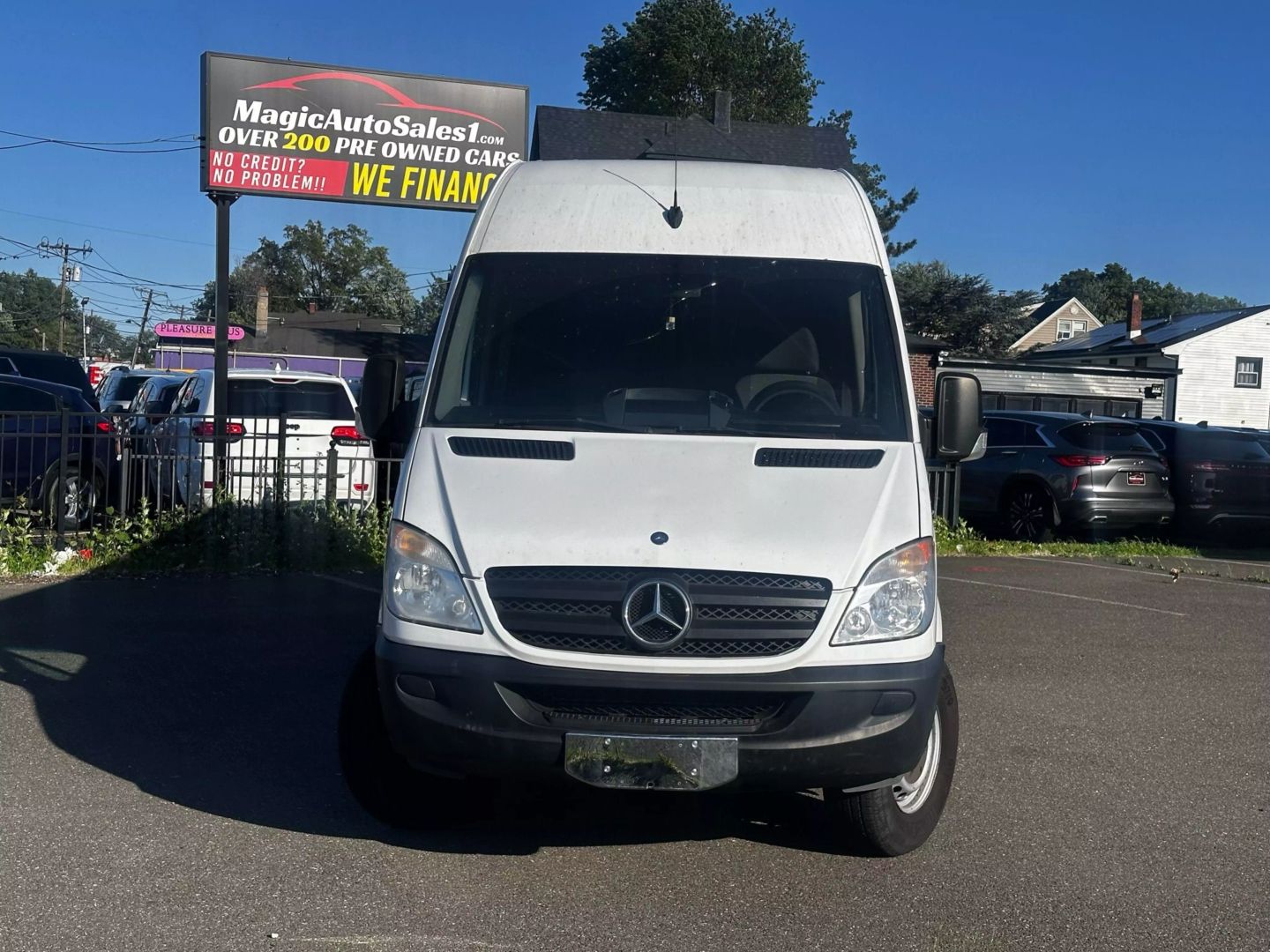 2013 Mercedes-benz Sprinter 2500 Cargo - Image 2
