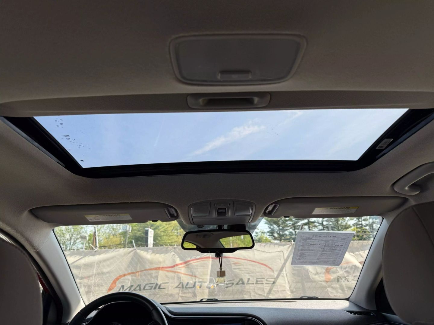 2019 Hyundai Elantra - Image 38