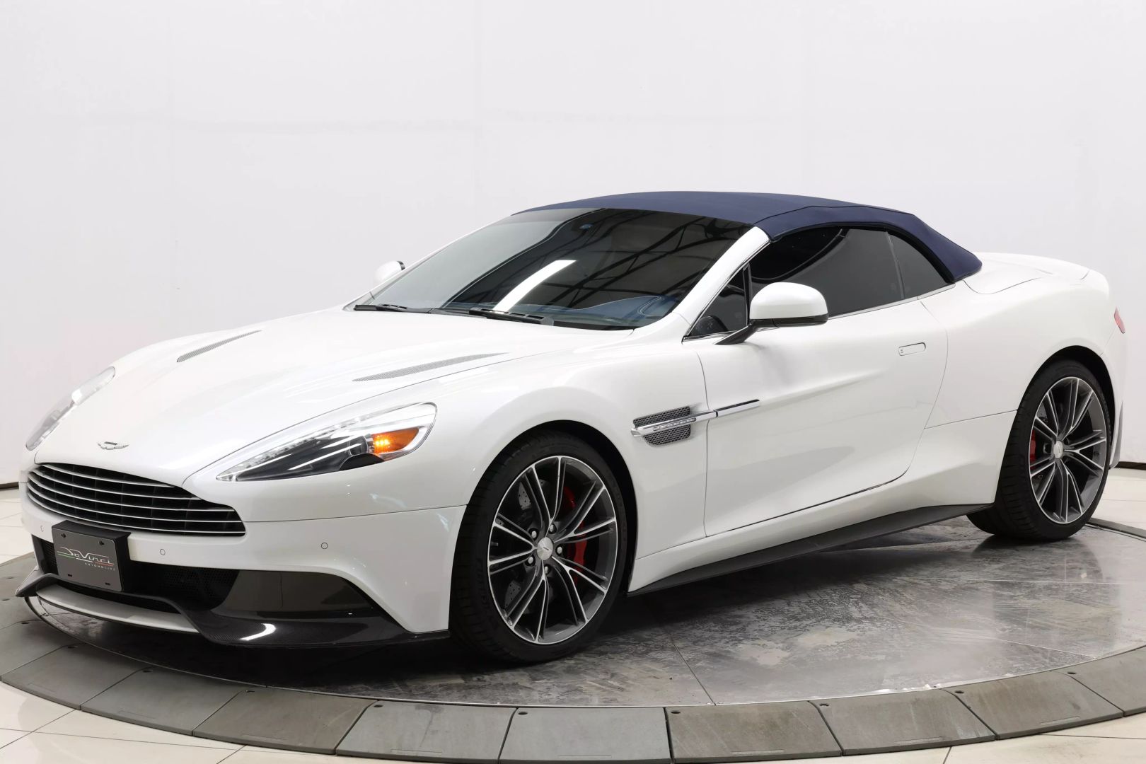 2015 Aston Martin Vanquish - Image 86