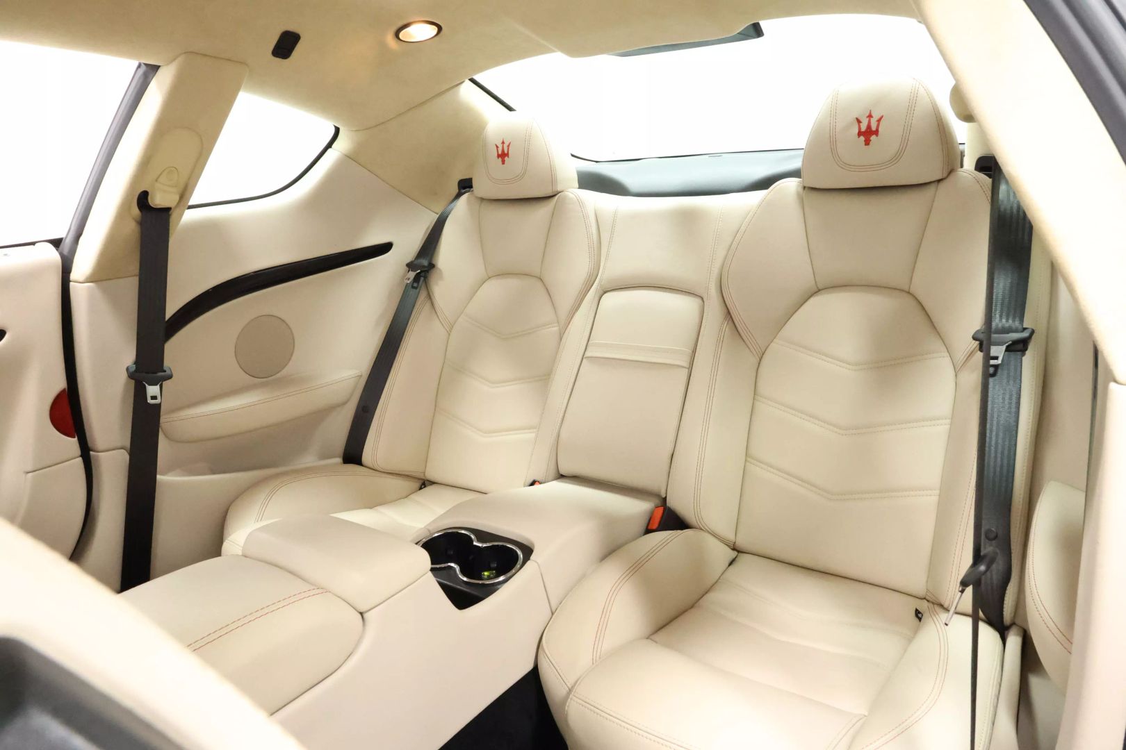 2013 Maserati Granturismo - Image 3