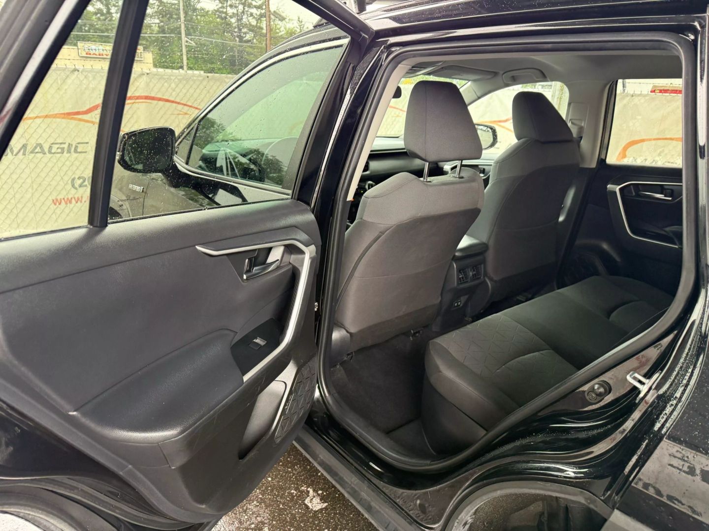 2021 Toyota Rav4 Hybrid - Image 16