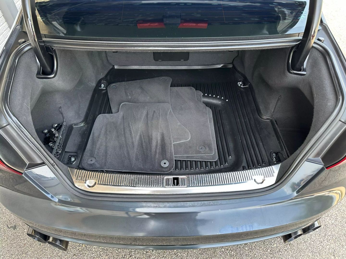 2017 Audi A8 - Image 52