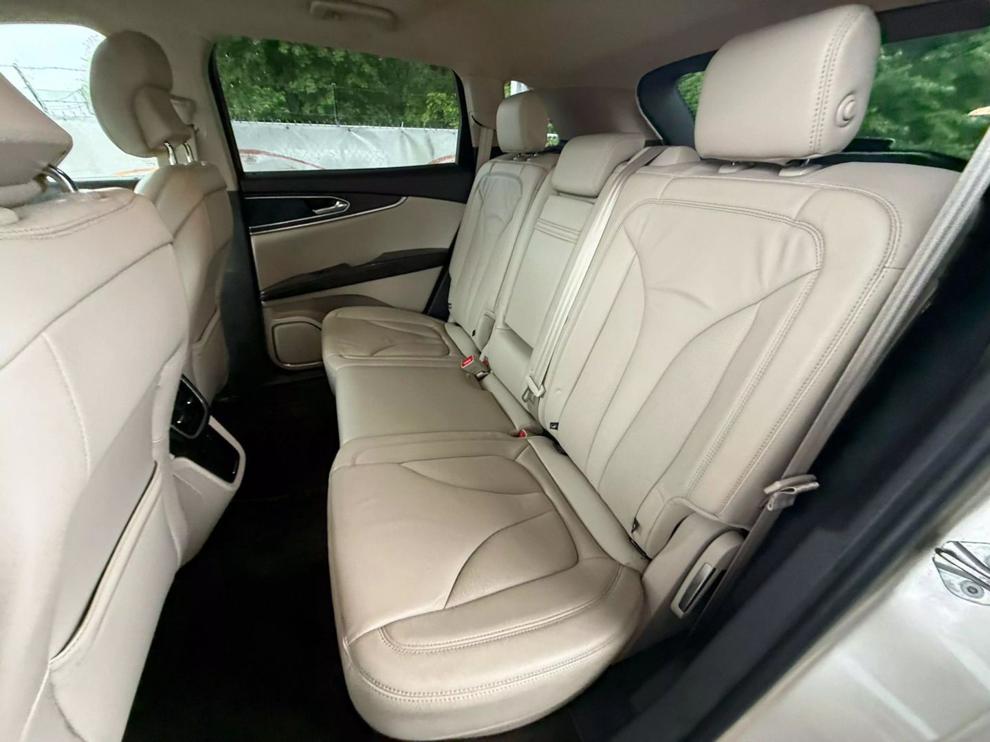 2017 Lincoln Mkx - Image 19