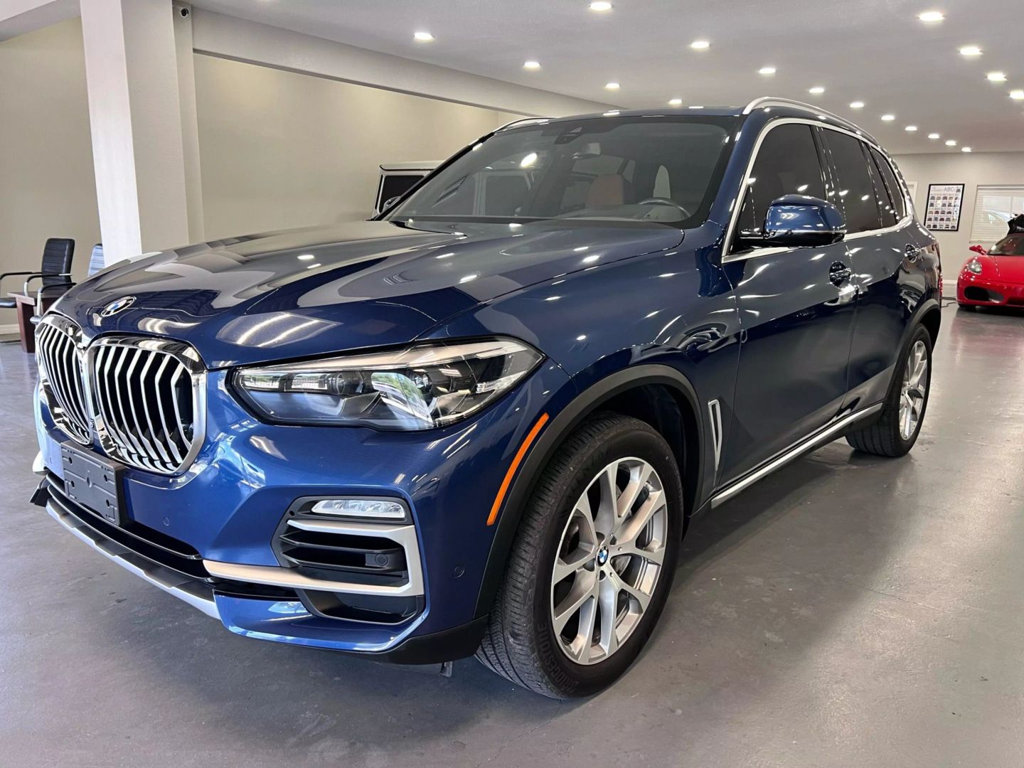 2019 Bmw X5 Xdrive50i Sport Utility 4d - Image 3