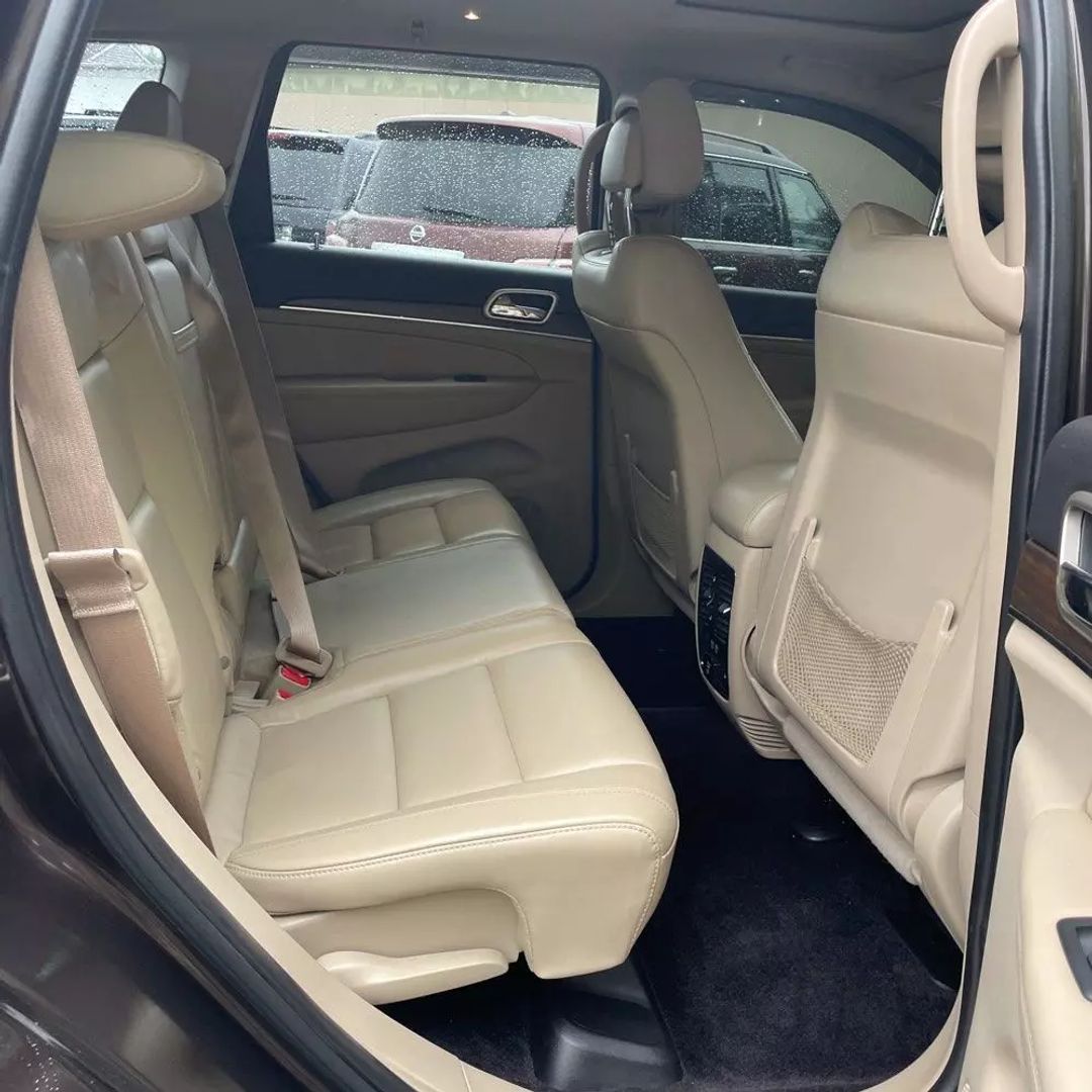Image 9 of 2017 JEEP GRAND CHEROKEE
