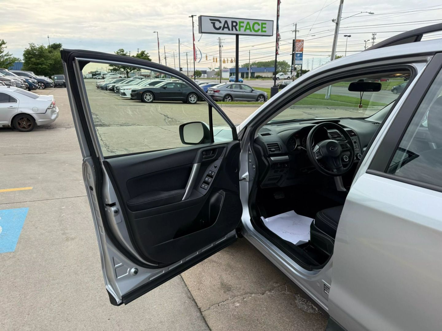 2015 Subaru Forester - Image 16