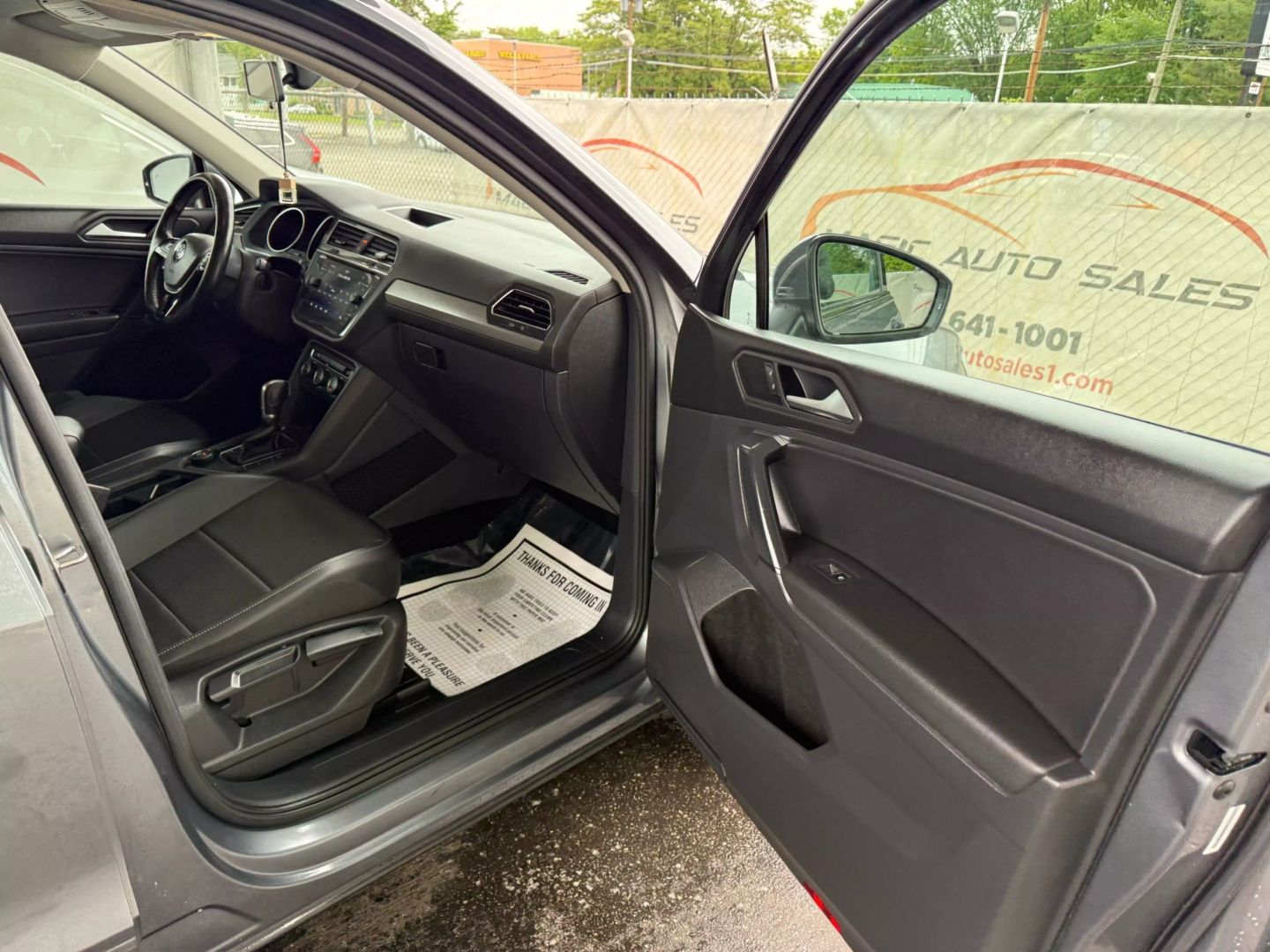 2019 Volkswagen Tiguan - Image 26