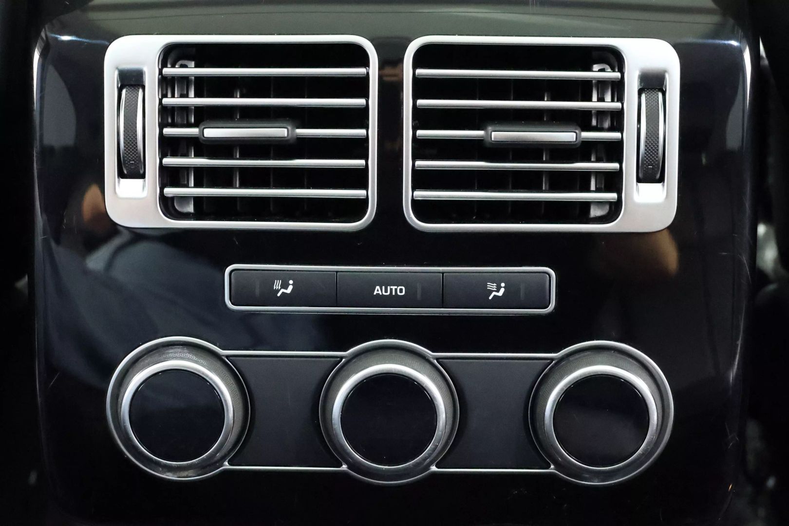 2016 Land Rover Range Rover - Image 91