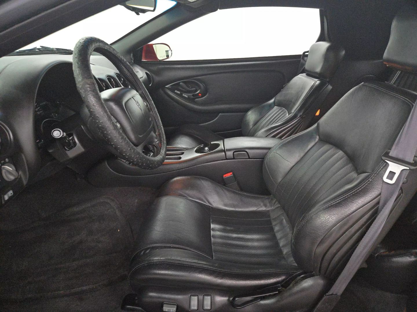 2000 Pontiac Firebird - Image 9