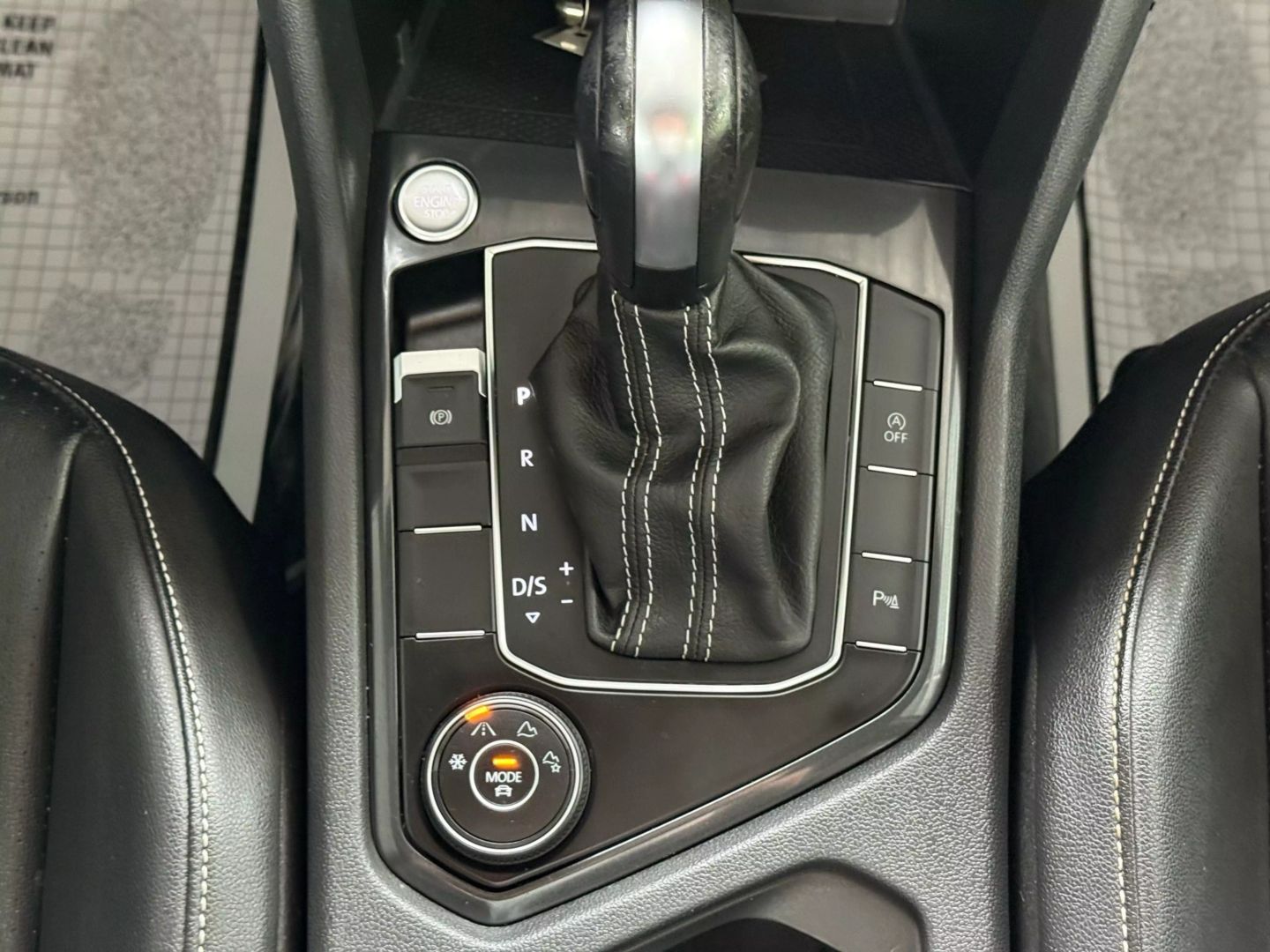 2021 Volkswagen Tiguan - Image 31