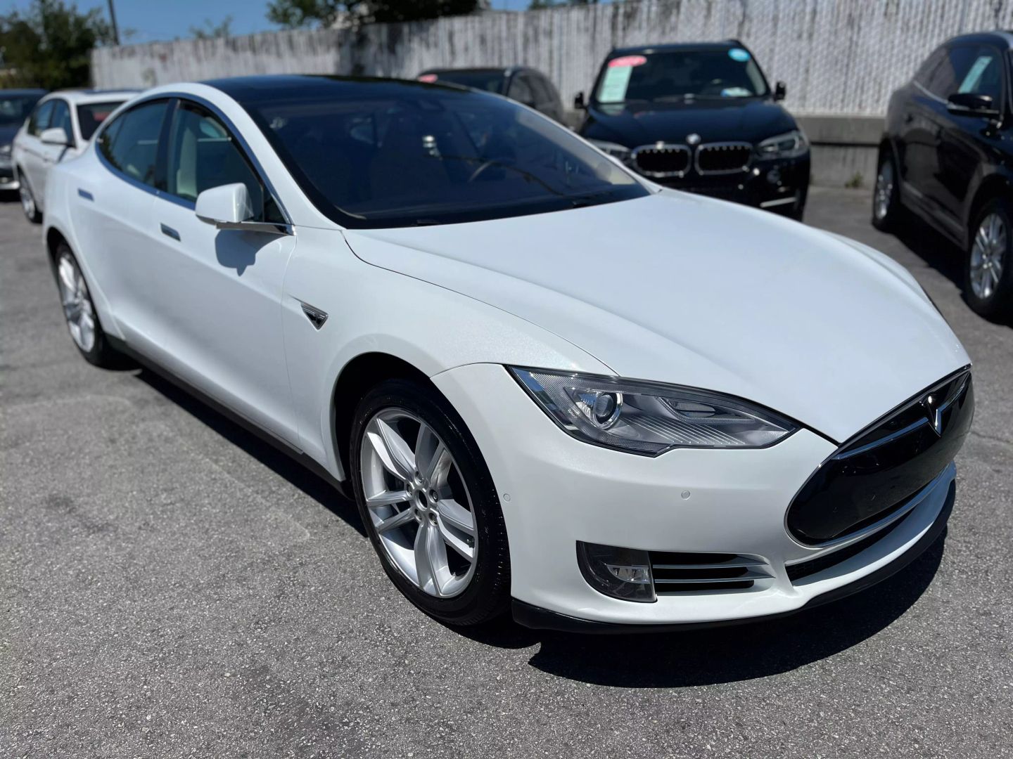 2014 Tesla Model S  Vin: 5yjsa1s11efp57144 Stock Id: P57144 - Image 1