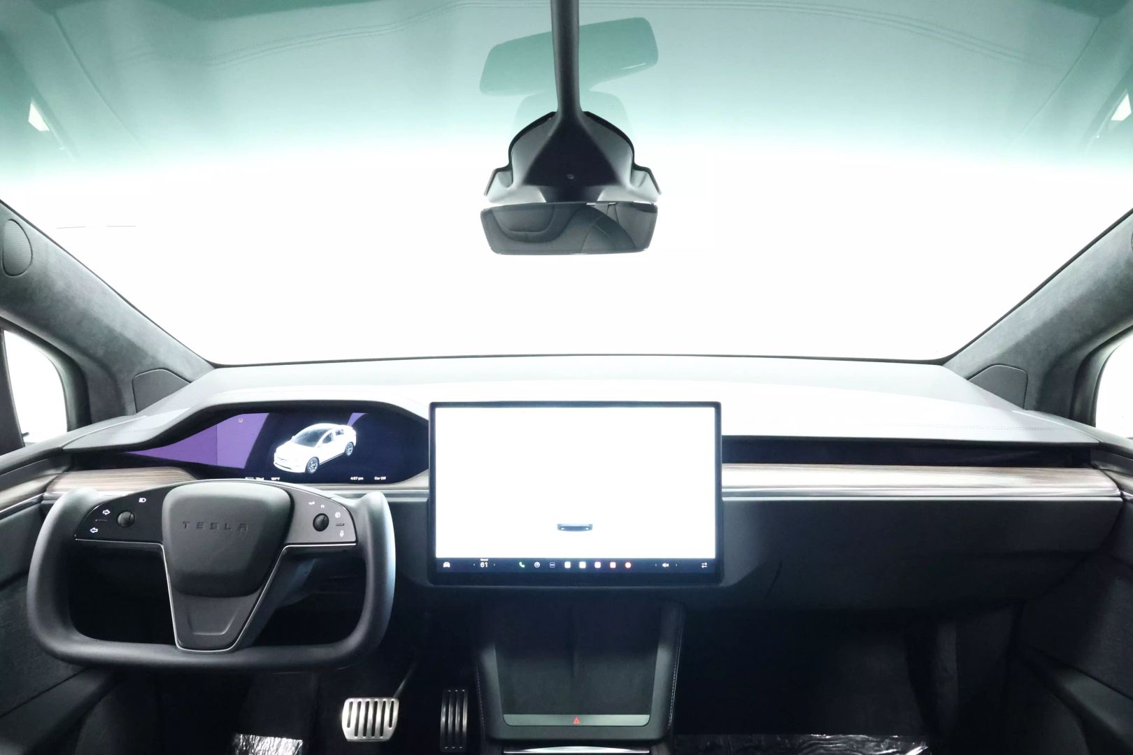 2022 Tesla Model X - Image 40