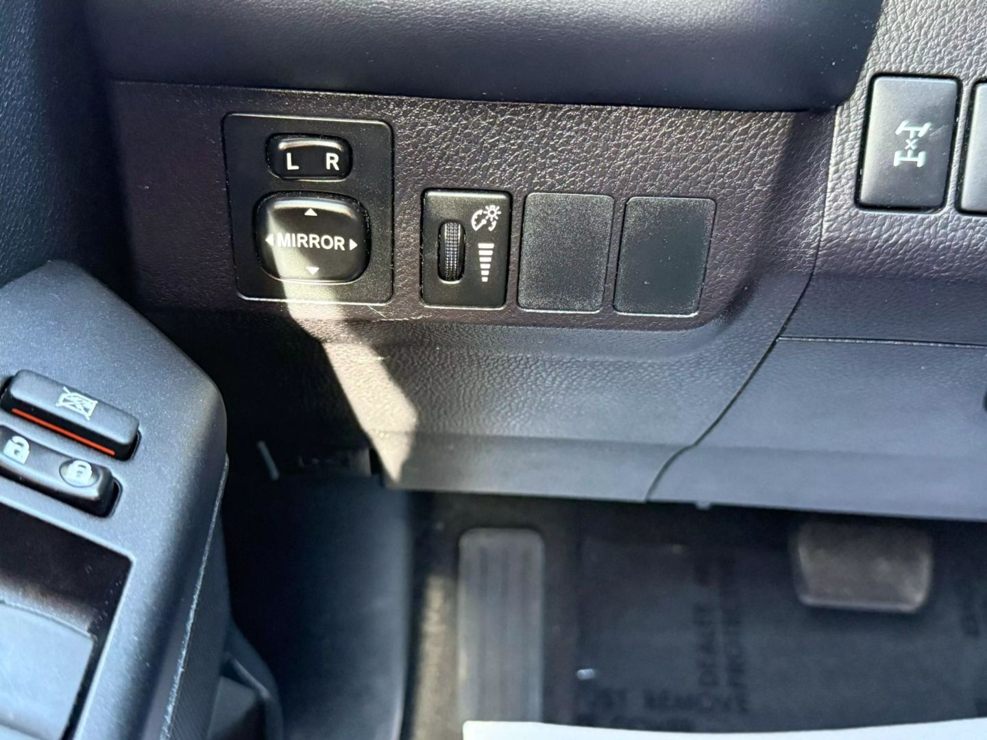 2016 Toyota Rav4 - Image 44