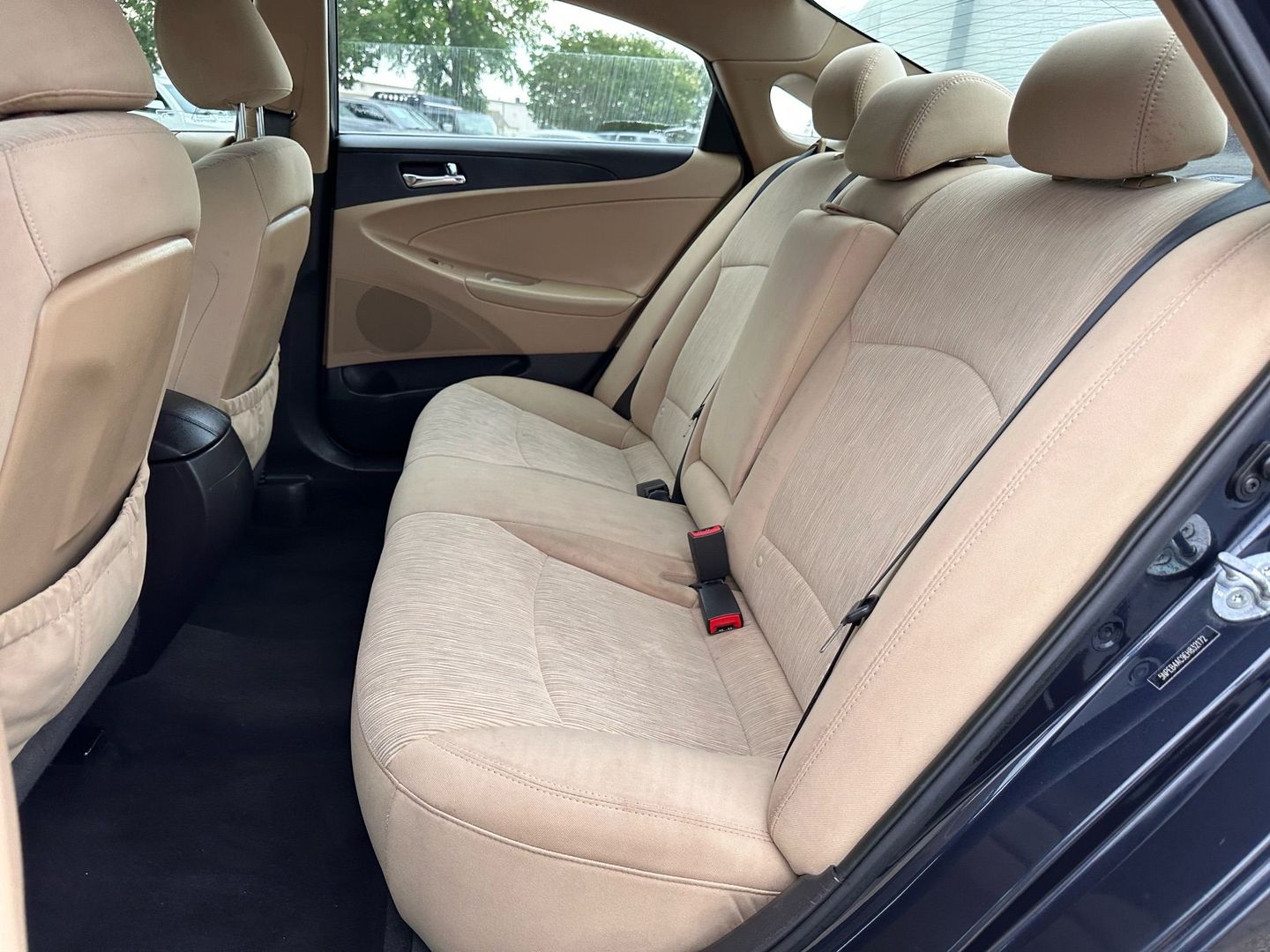 2014 Hyundai Sonata - Image 17