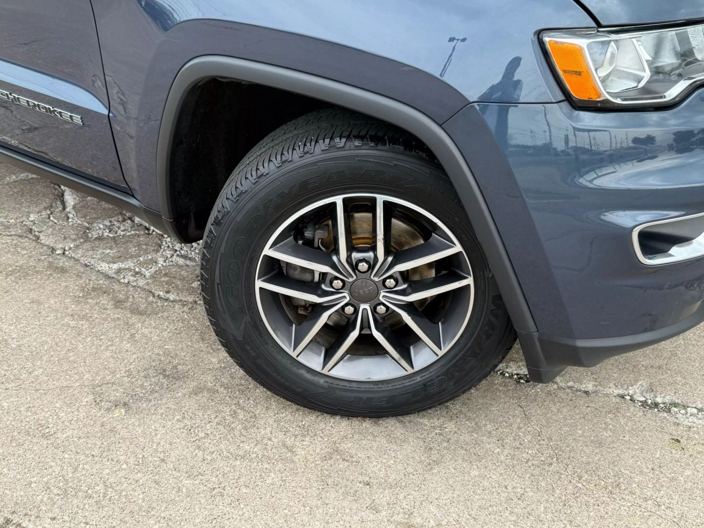 2020 Jeep Grand Cherokee - Image 64