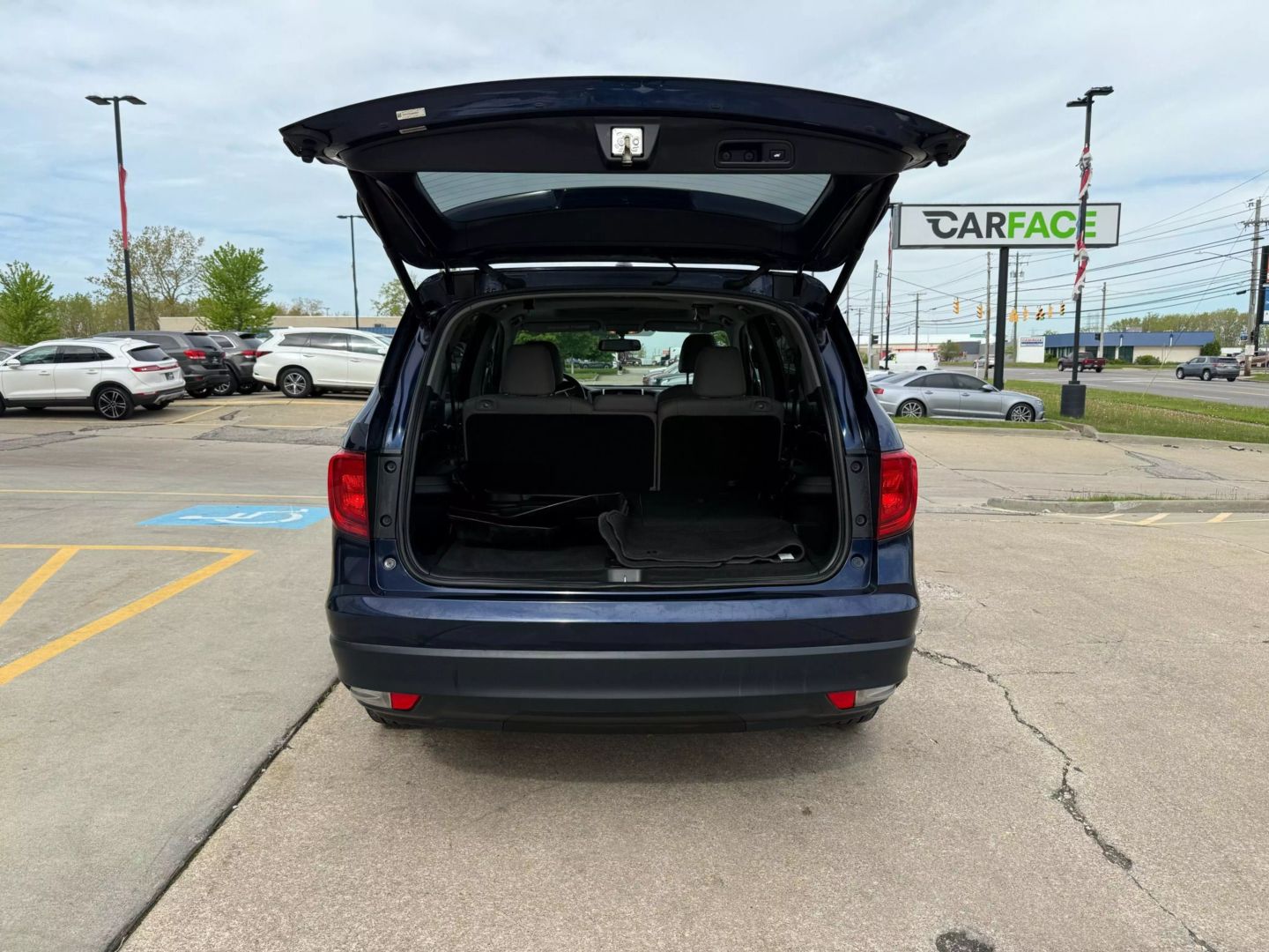 2016 Honda Pilot - Image 12