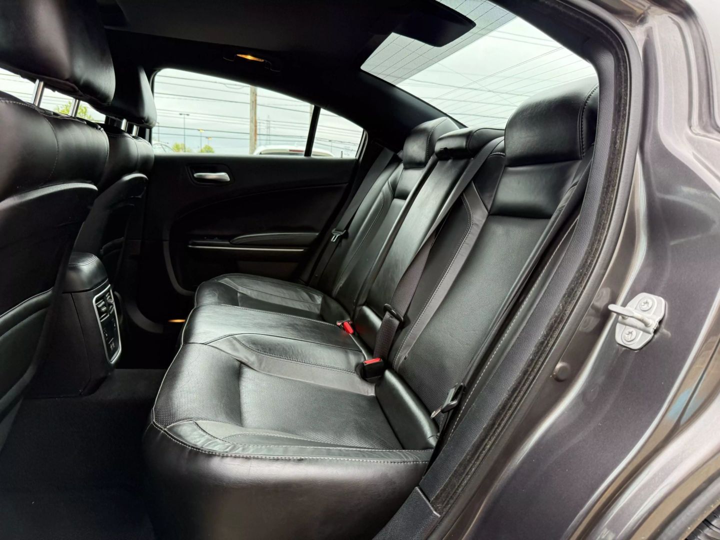 2020 Dodge Charger - Image 20