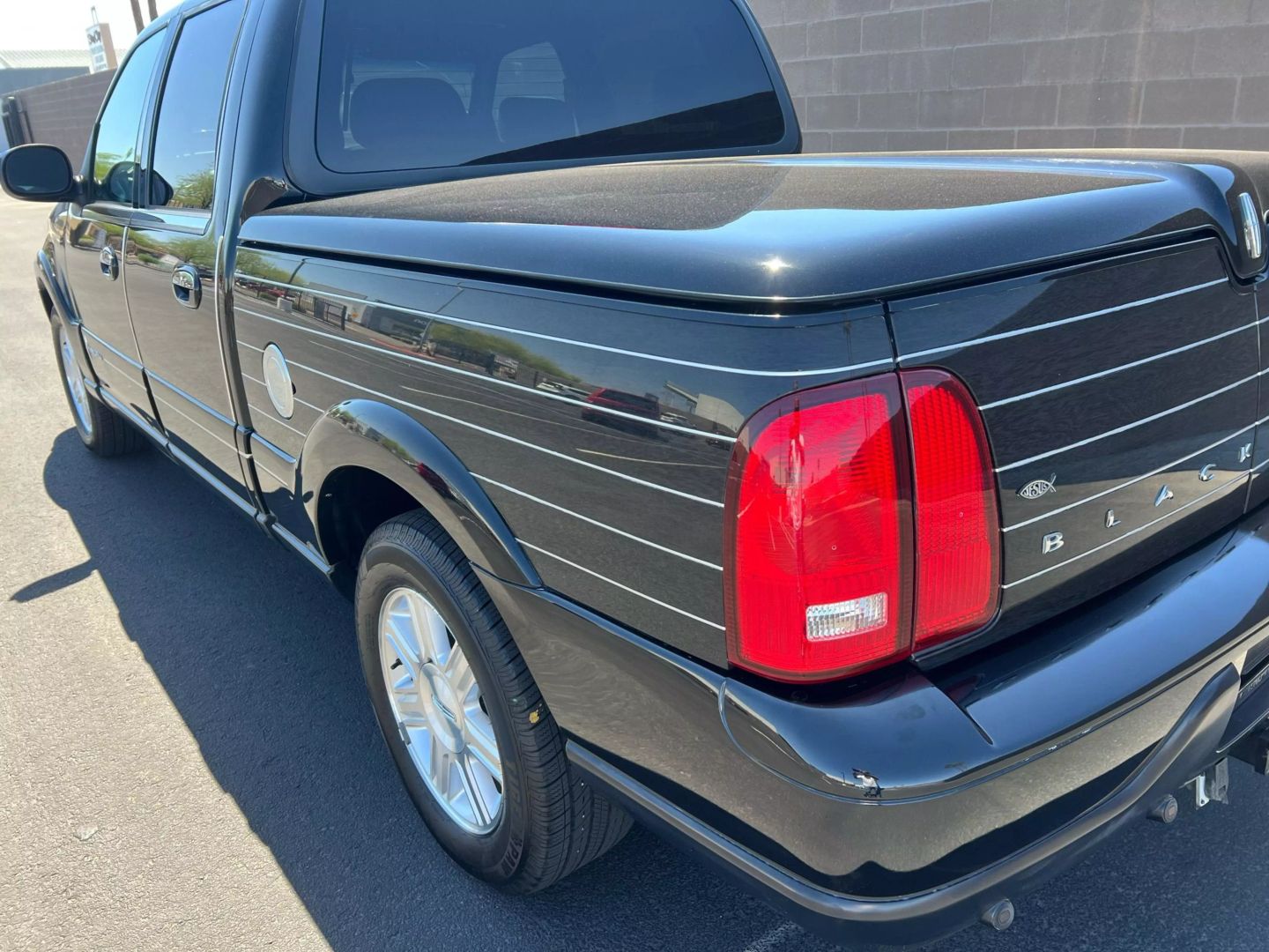 2002 Lincoln Blackwood