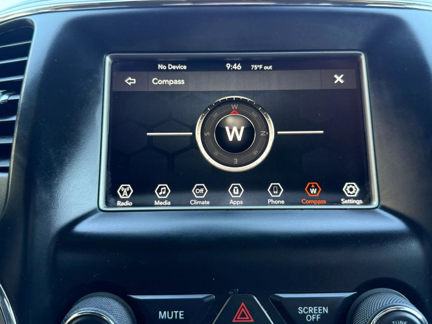 2019 Jeep Grand Cherokee - Image 36