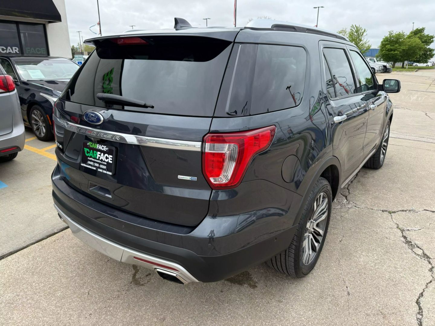 2017 Ford Explorer - Image 15