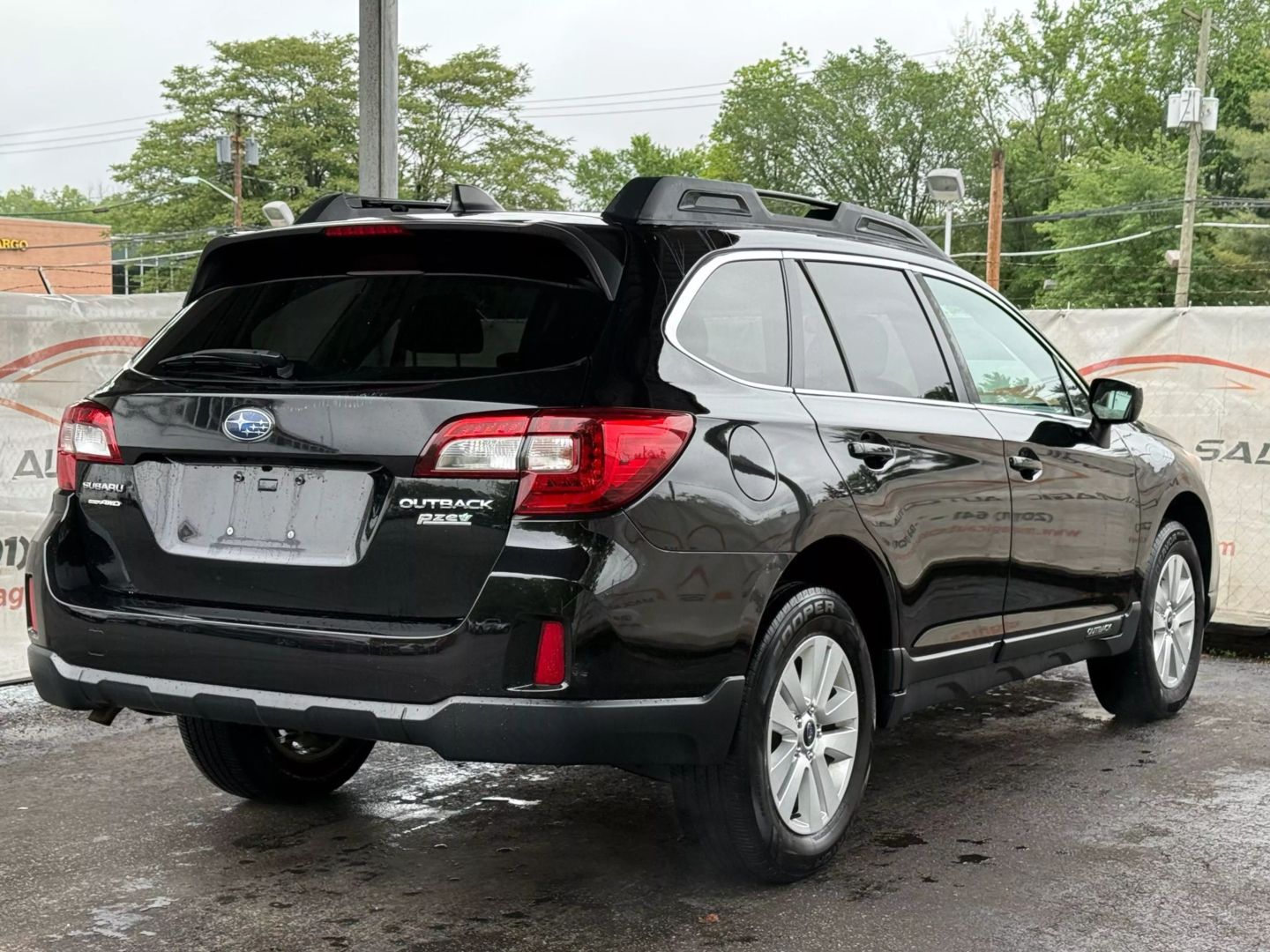 2017 Subaru Outback - Image 11