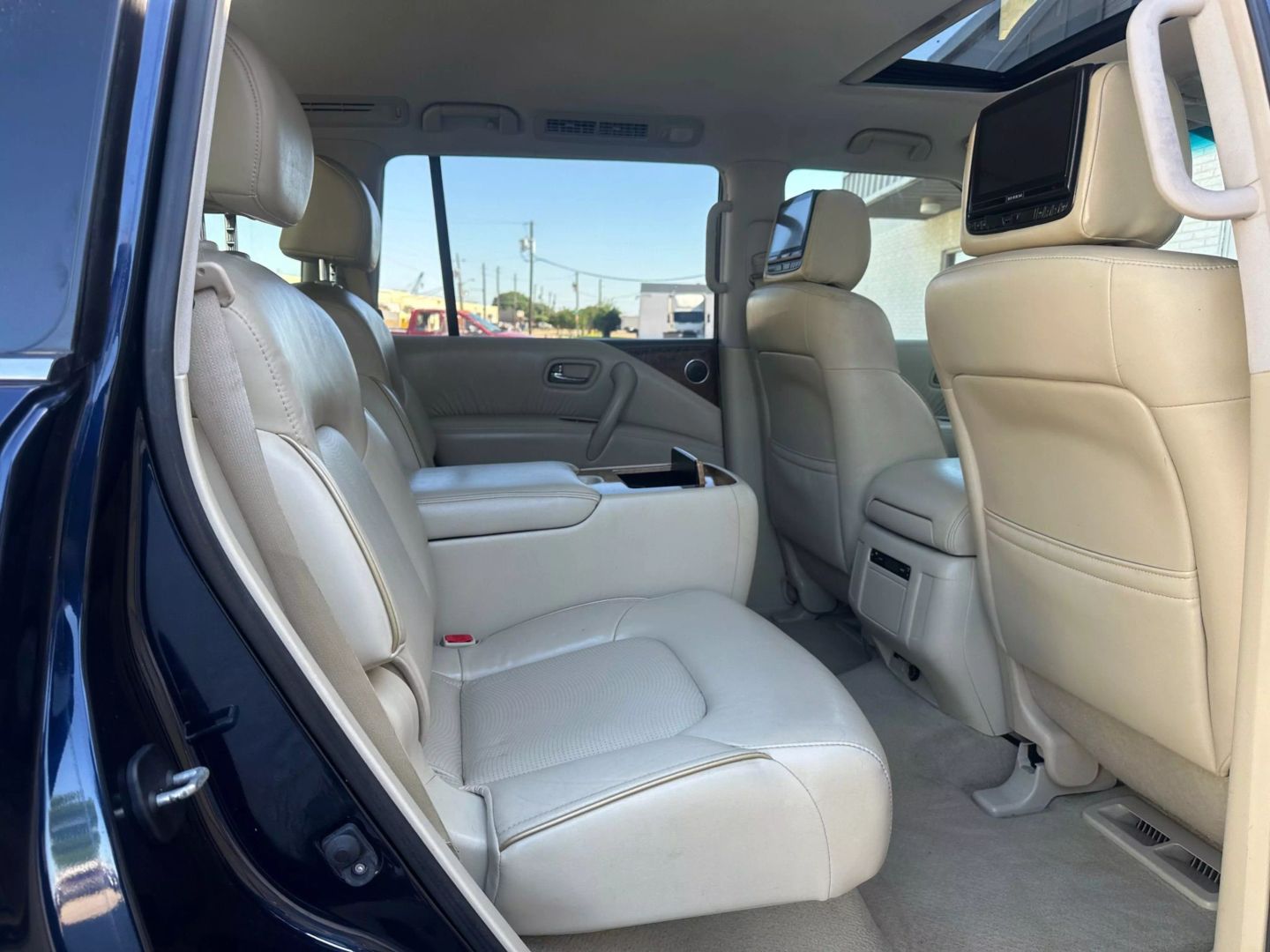 2015 Infiniti Qx80 - Image 28