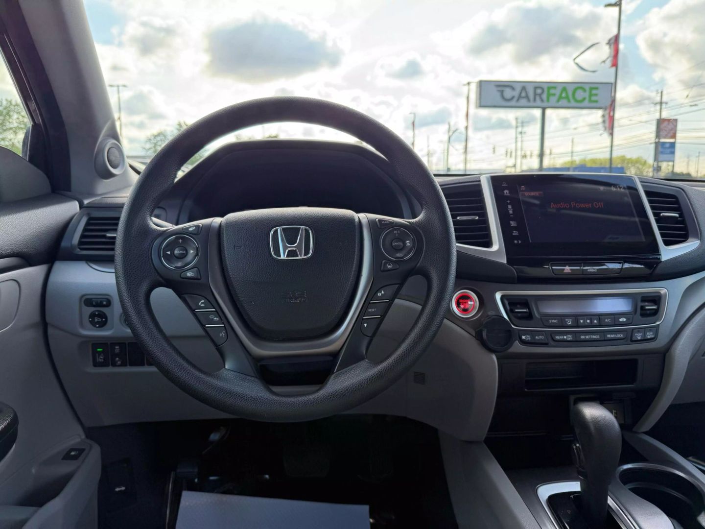 2017 Honda Pilot - Image 27
