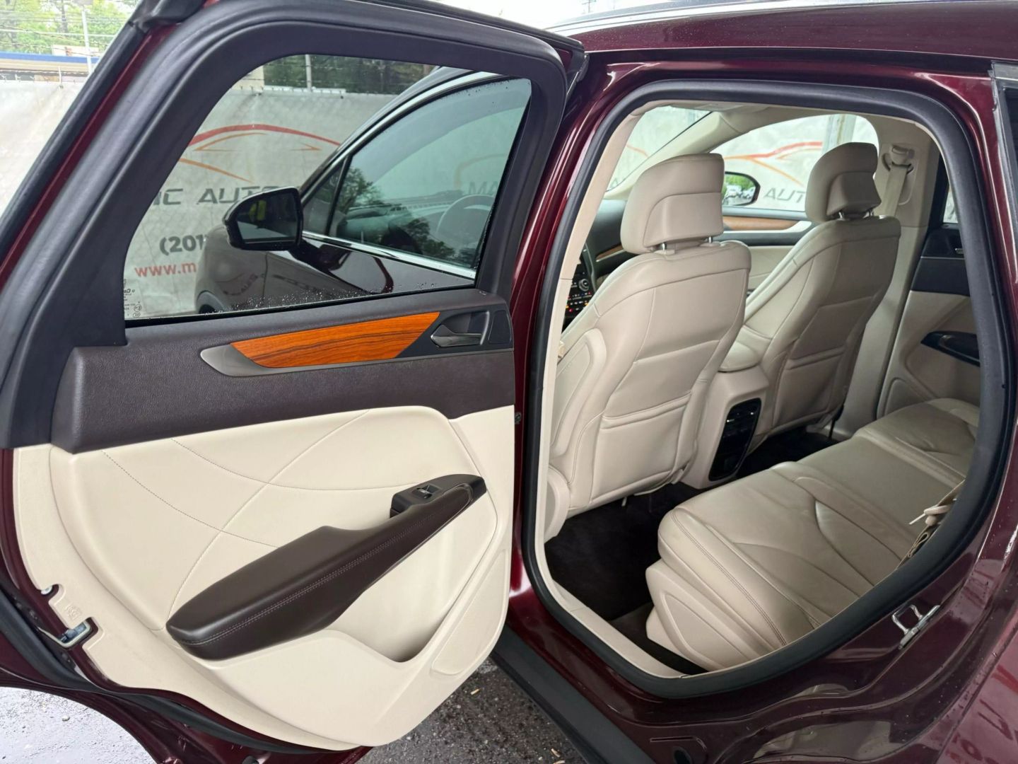 2017 Lincoln Mkc - Image 17