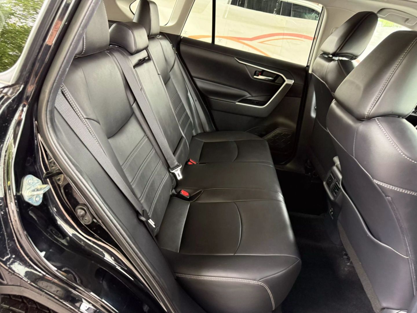 2019 Toyota Rav4 - Image 22