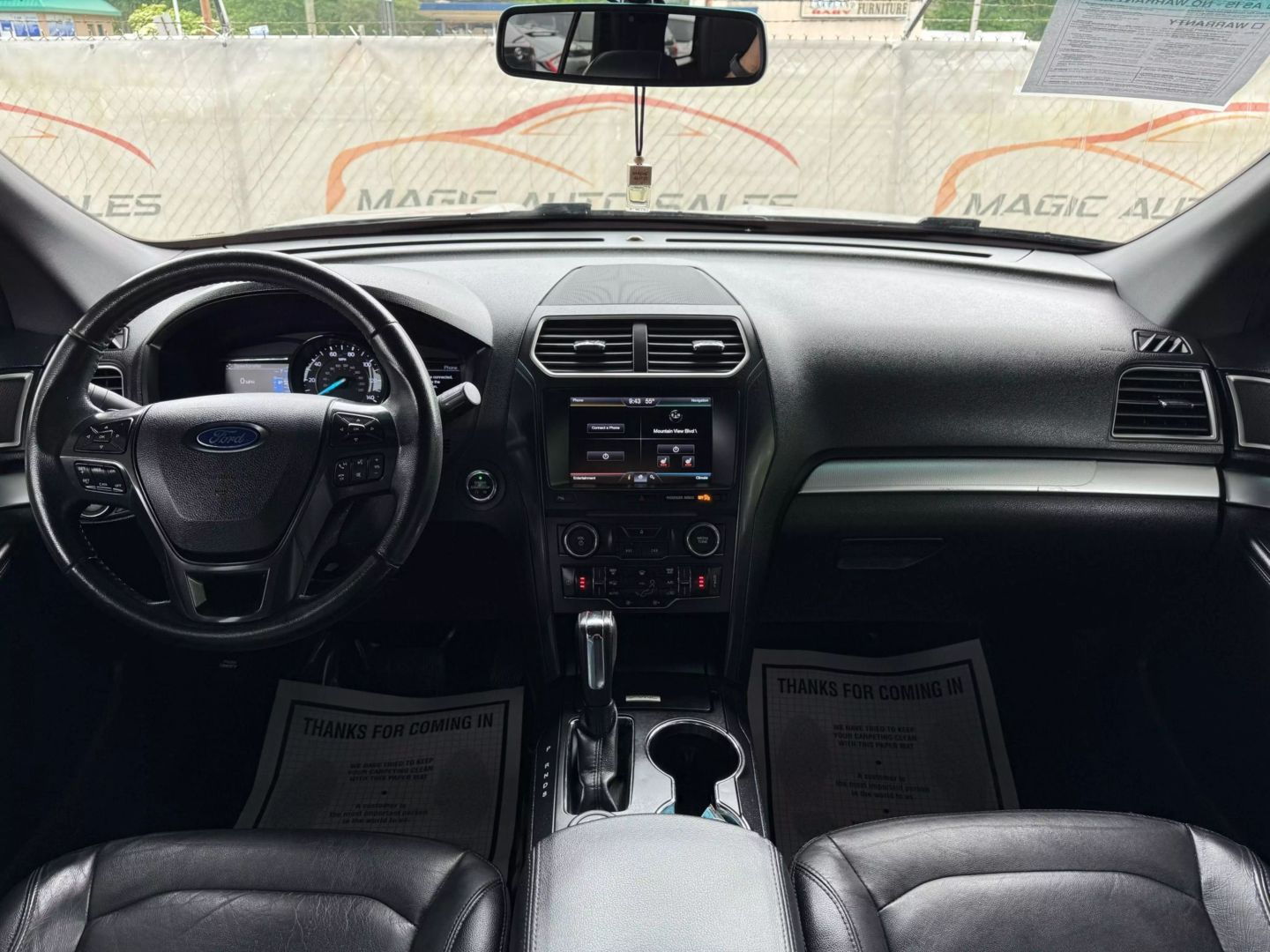 2016 Ford Explorer - Image 28