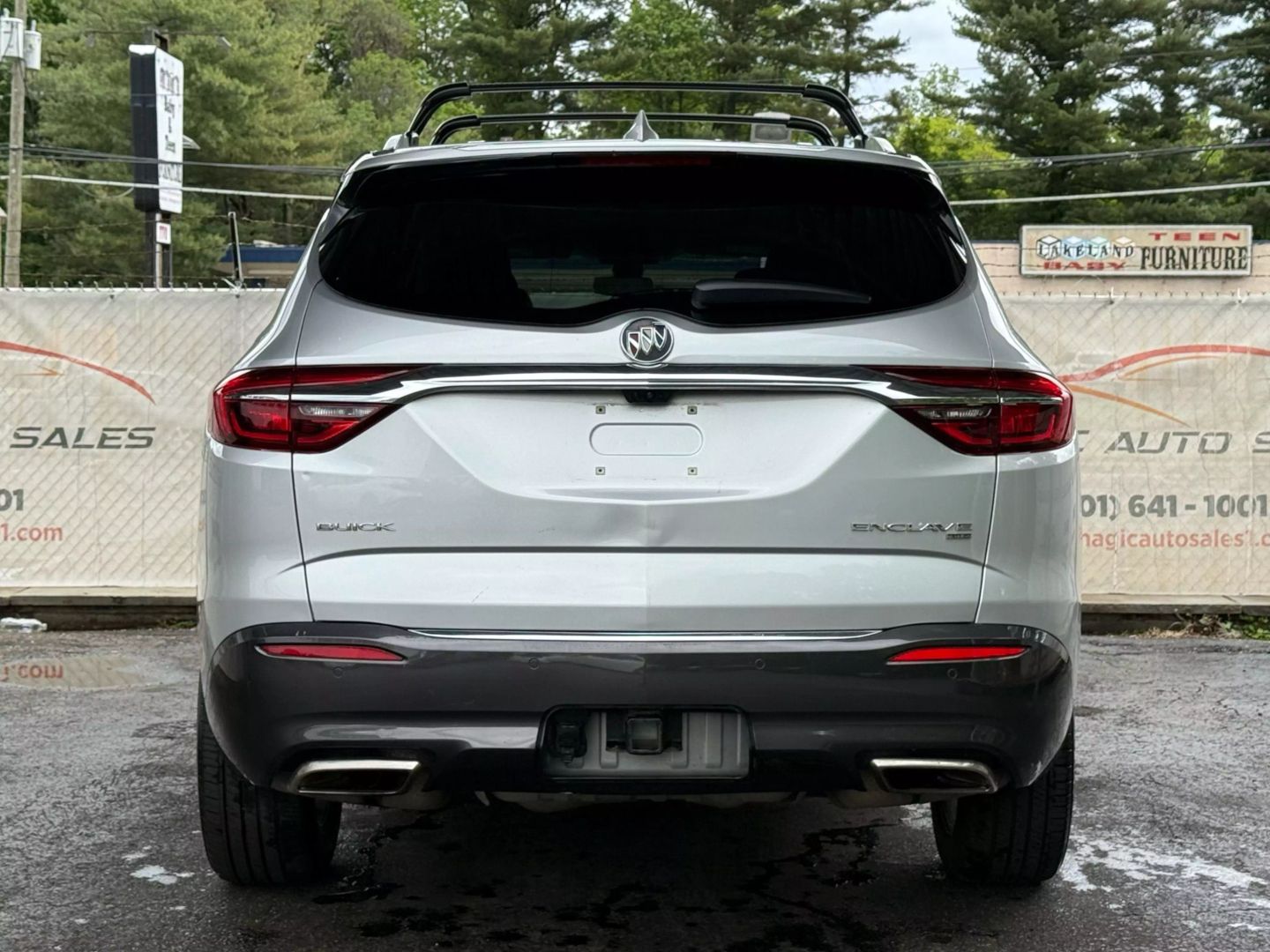 2018 Buick Enclave - Image 10