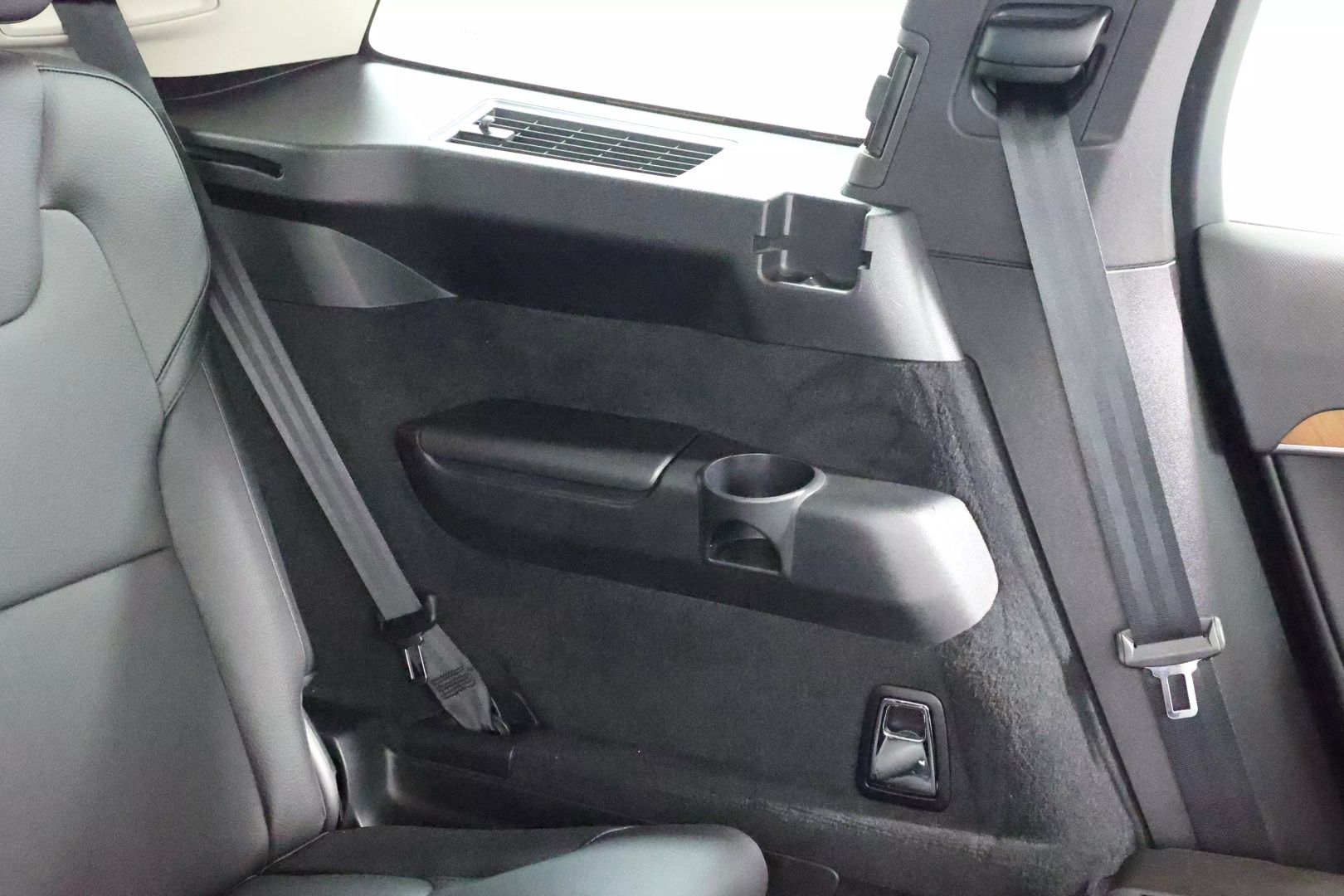 2022 Volvo Xc90 - Image 78