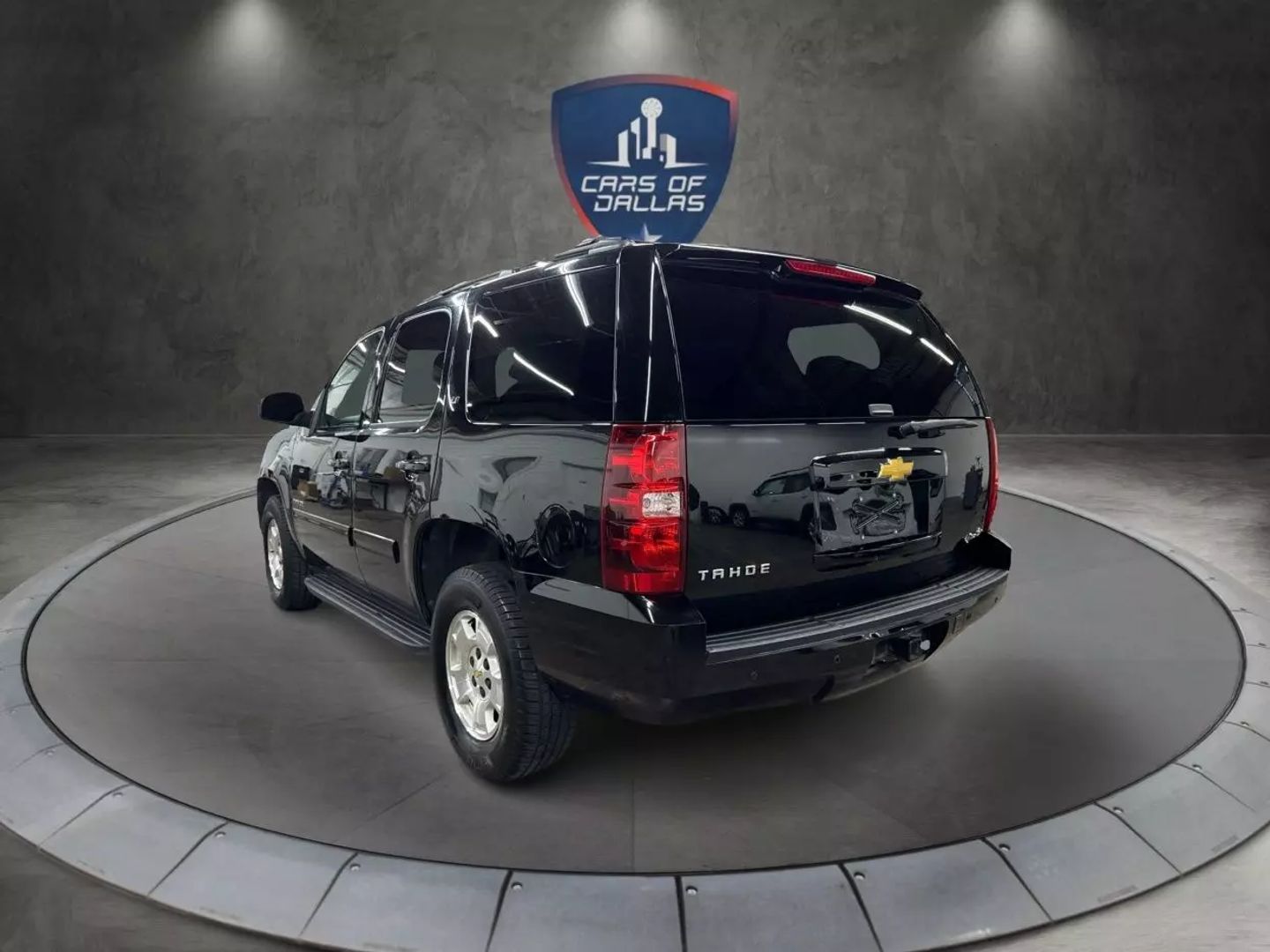 2014 Chevrolet Tahoe - Image 3