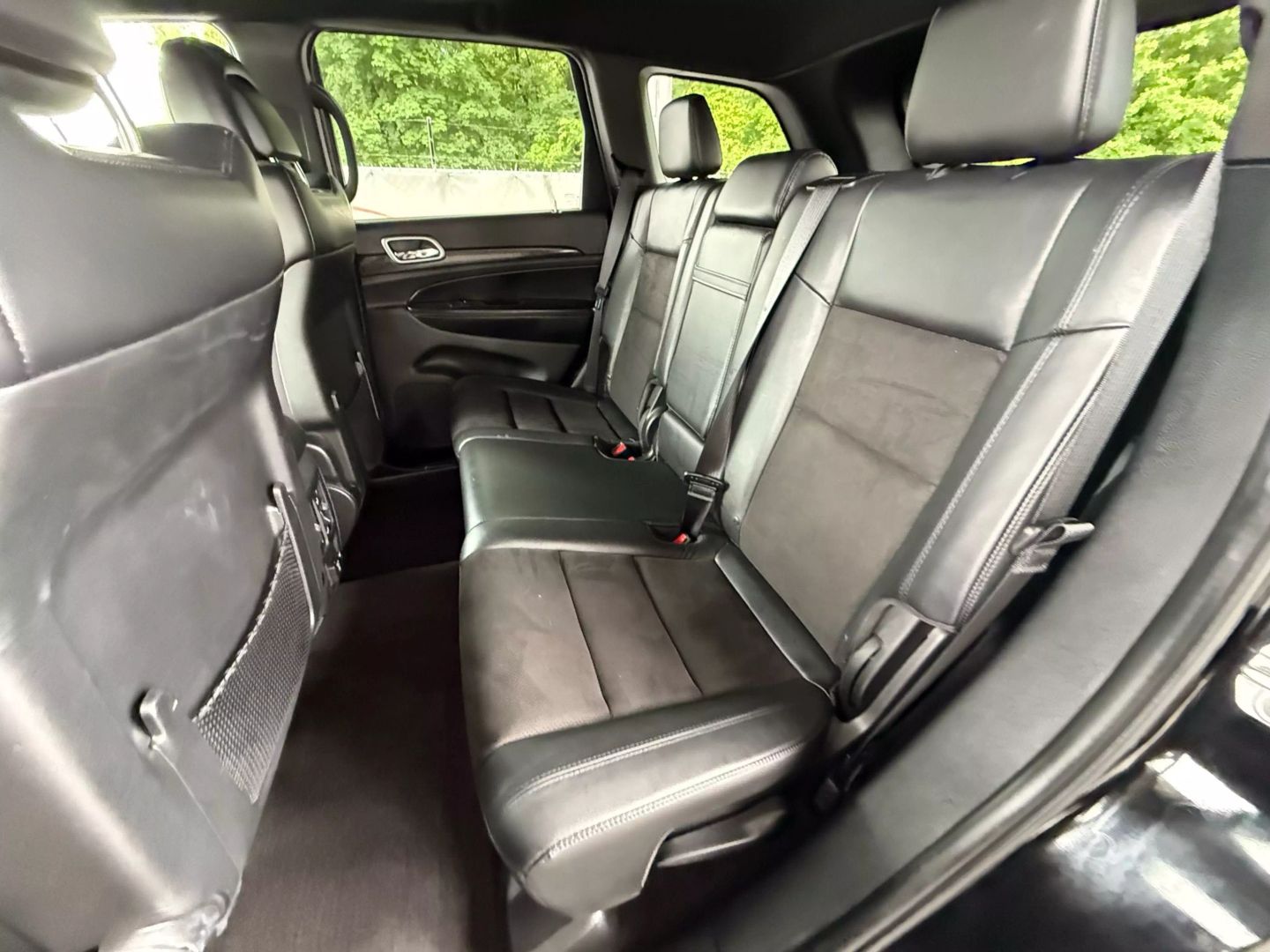2018 Jeep Grand Cherokee - Image 19