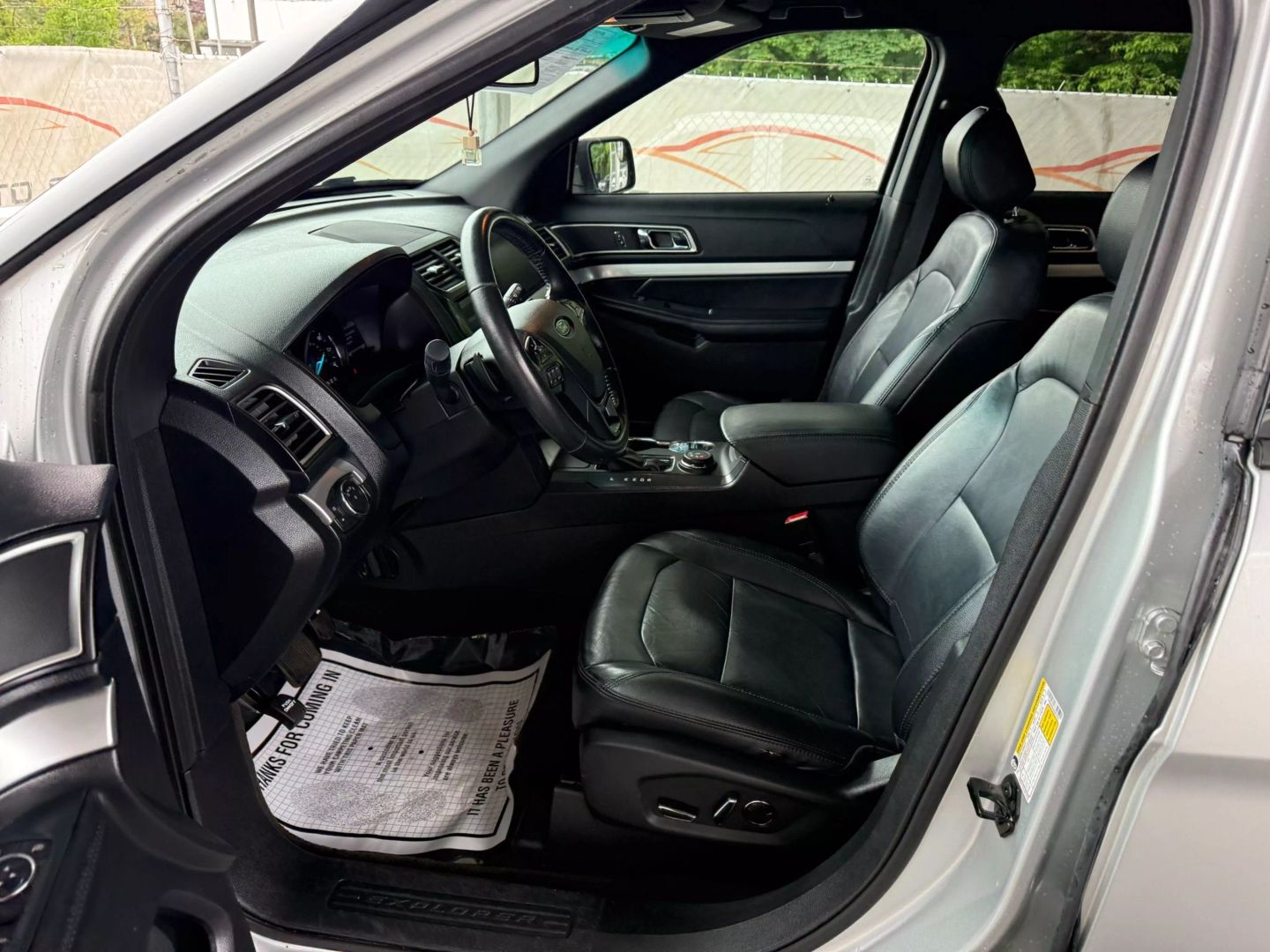 2016 Ford Explorer - Image 15