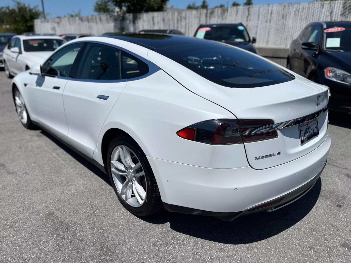 2014 Tesla Model S  Vin: 5yjsa1s11efp57144 Stock Id: P57144 - Image 5