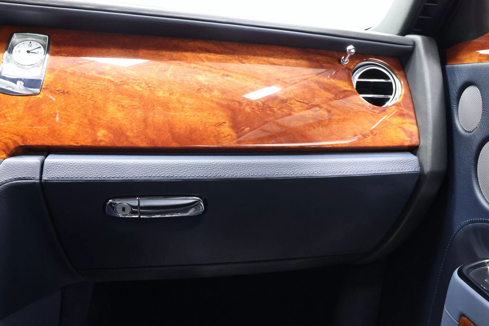 2012 Rolls-royce Ghost - Image 114