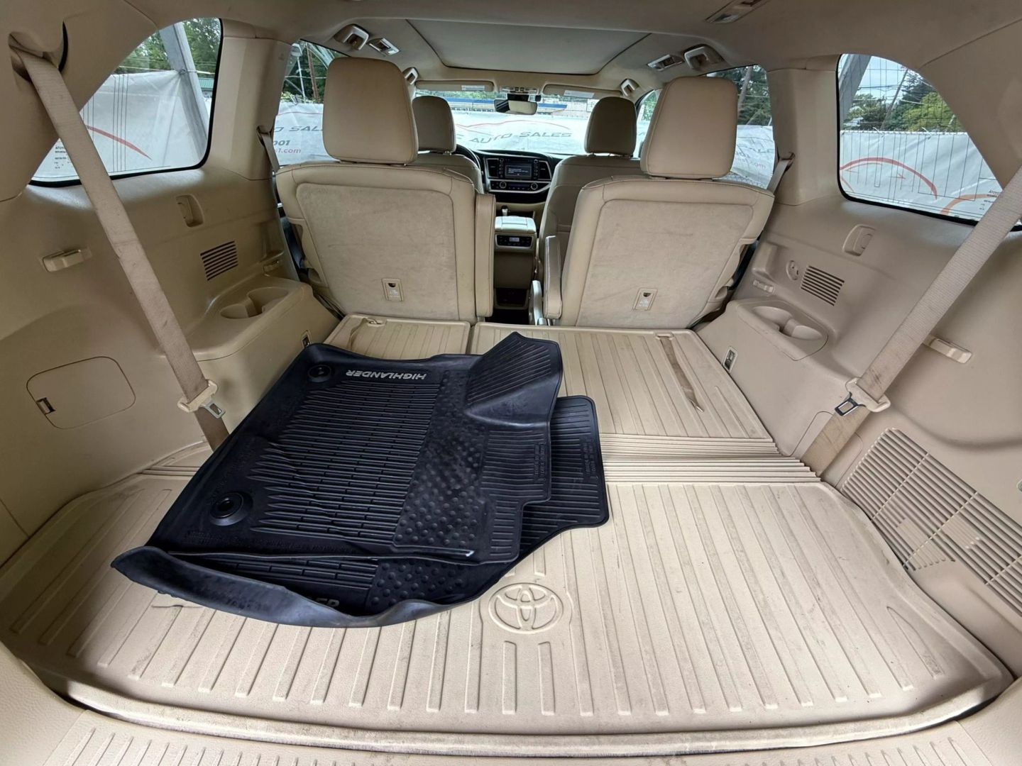 2018 Toyota Highlander - Image 22