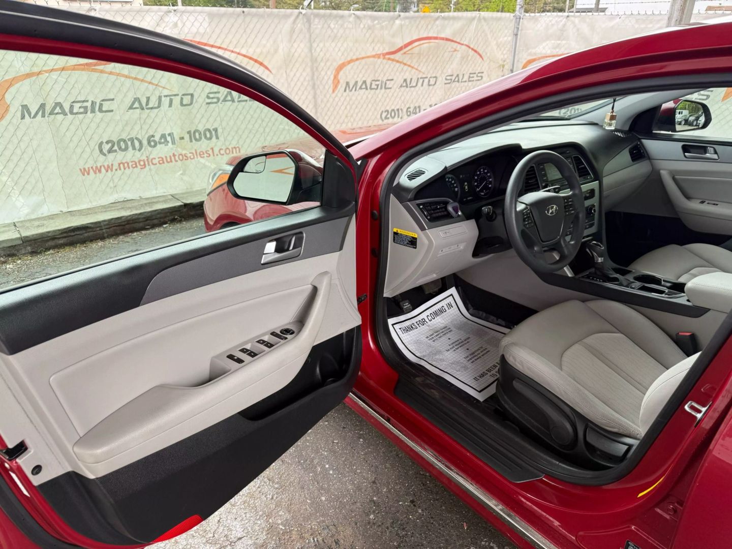 2016 Hyundai Sonata Hybrid - Image 14