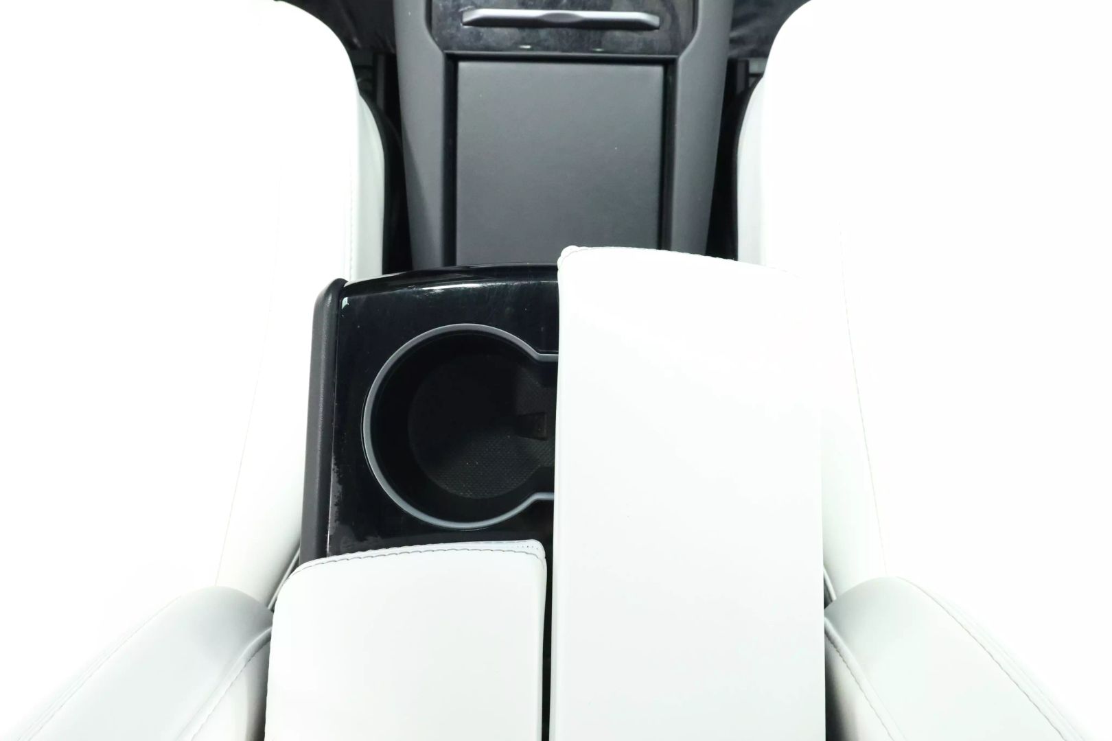 2020 Tesla Model X - Image 43