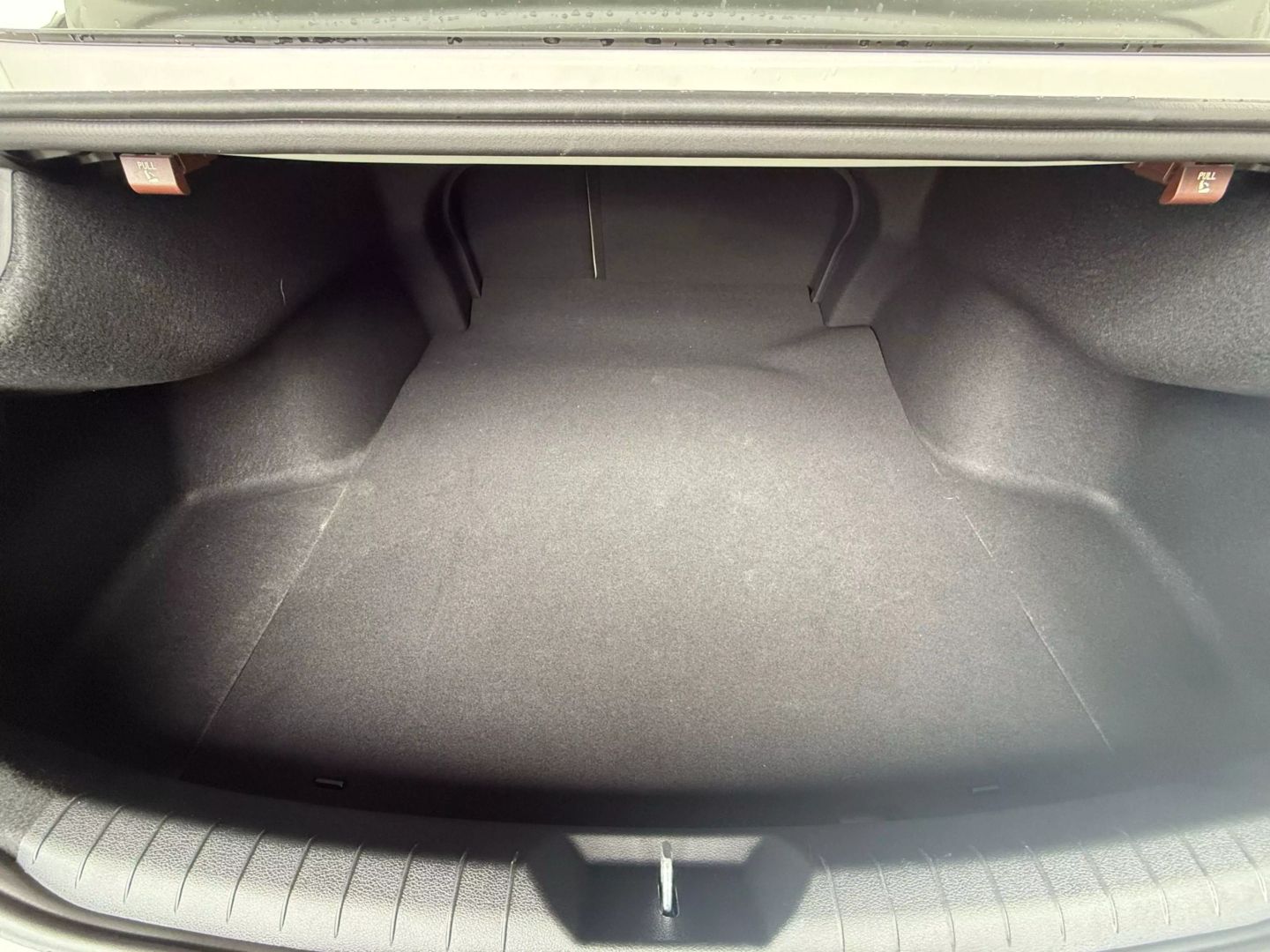 2025 Hyundai Sonata - Image 20