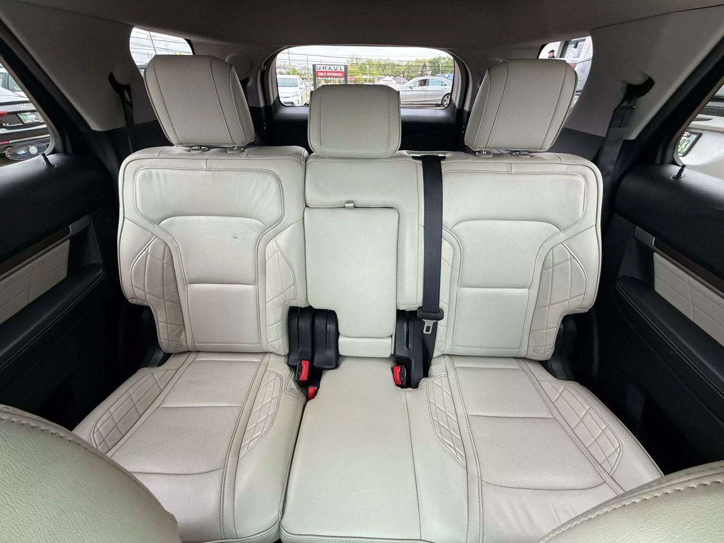 2017 Ford Explorer - Image 58