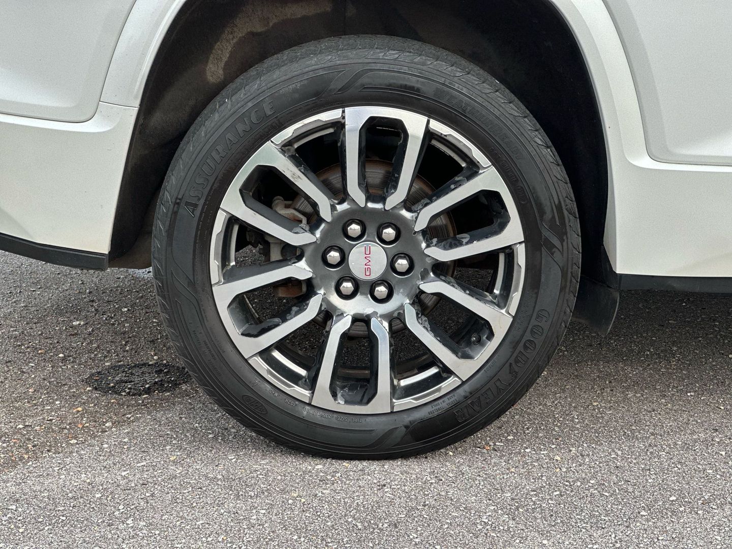 2020 GMC ACADIA SUV V6, 3.6 LITER DENALI SPORT UTILITY 4D