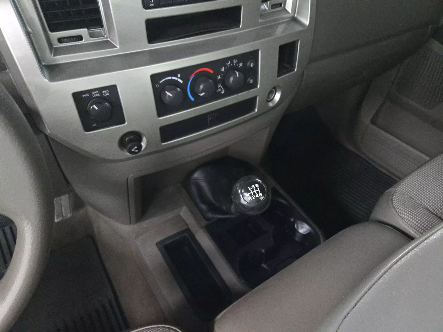 2008 Dodge Ram 3500 Quad Cab - Image 16
