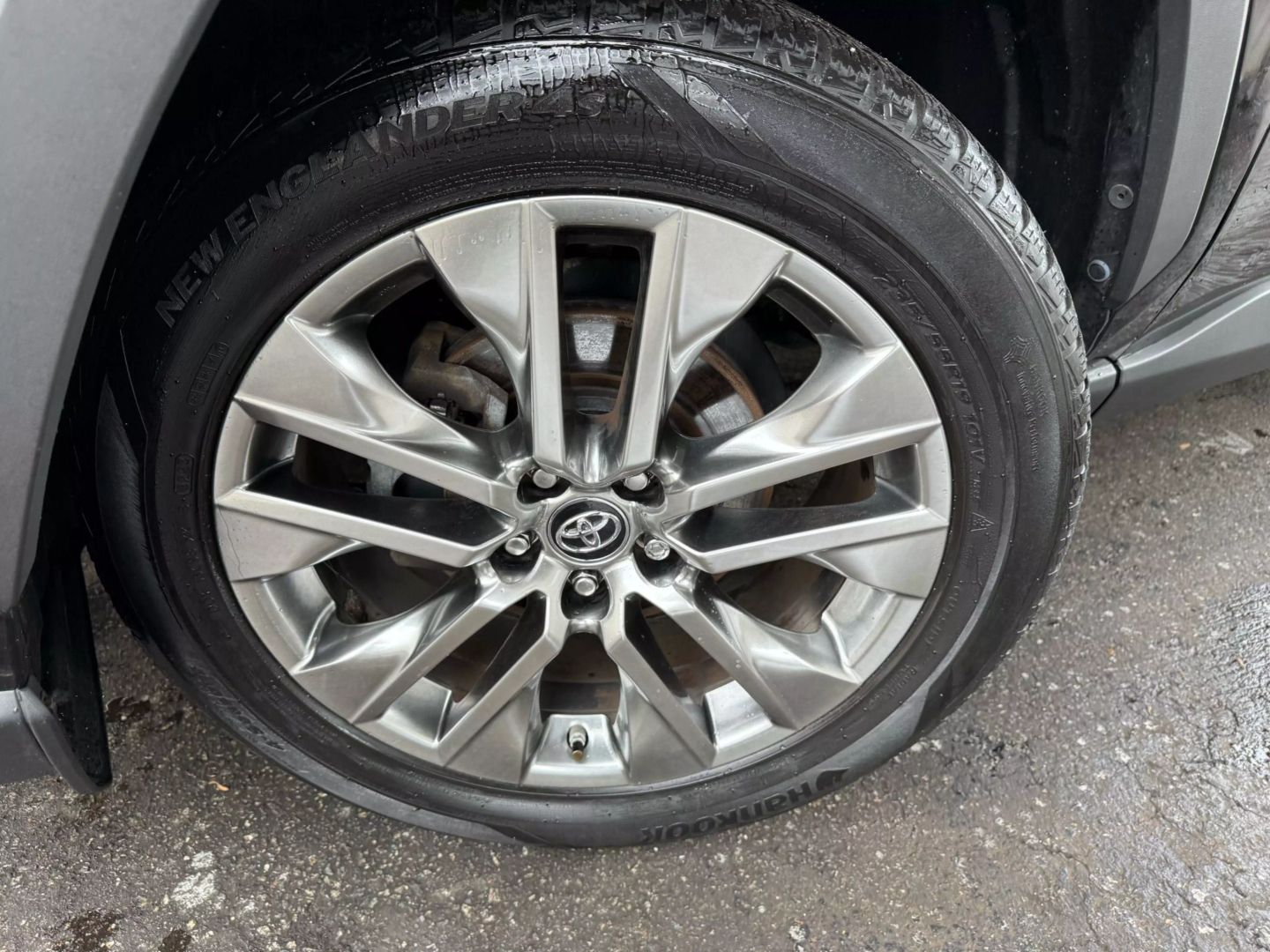 2019 Toyota Rav4 - Image 42